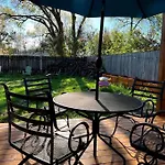 South Austin Serendipity Hideout W/ Infrared Sauna