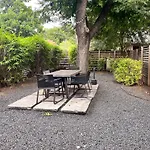 Austin Clubhouse - Rainey Street - 6 Min Walk