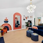 Content Casa Near Bars,Pool,Dt With Hot Tub And Patio