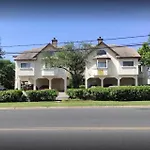 Beautiful 1Br 5 Mins To Ut 6879