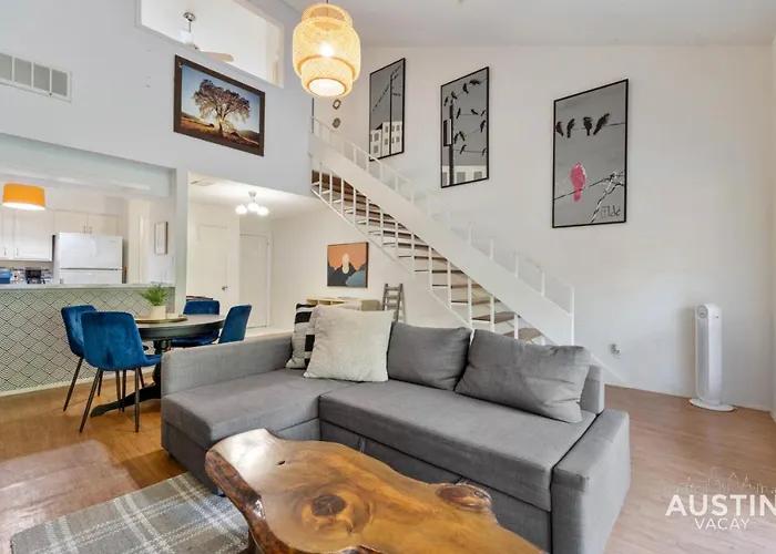 Waterfront Loft W Park View With Pool And Dock Access