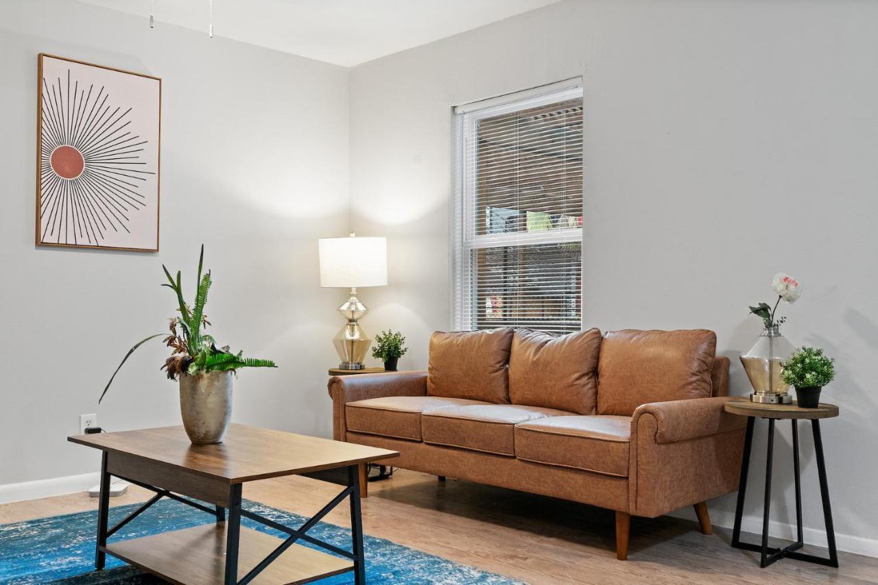 Evonify - Hyde Park - Utexas Apartment *