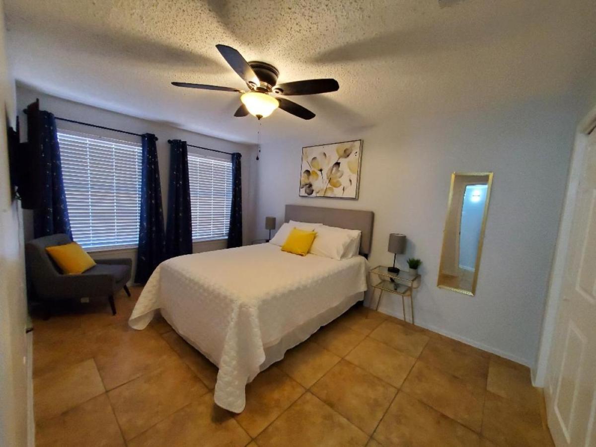 Apartment Near Downtown - 2br