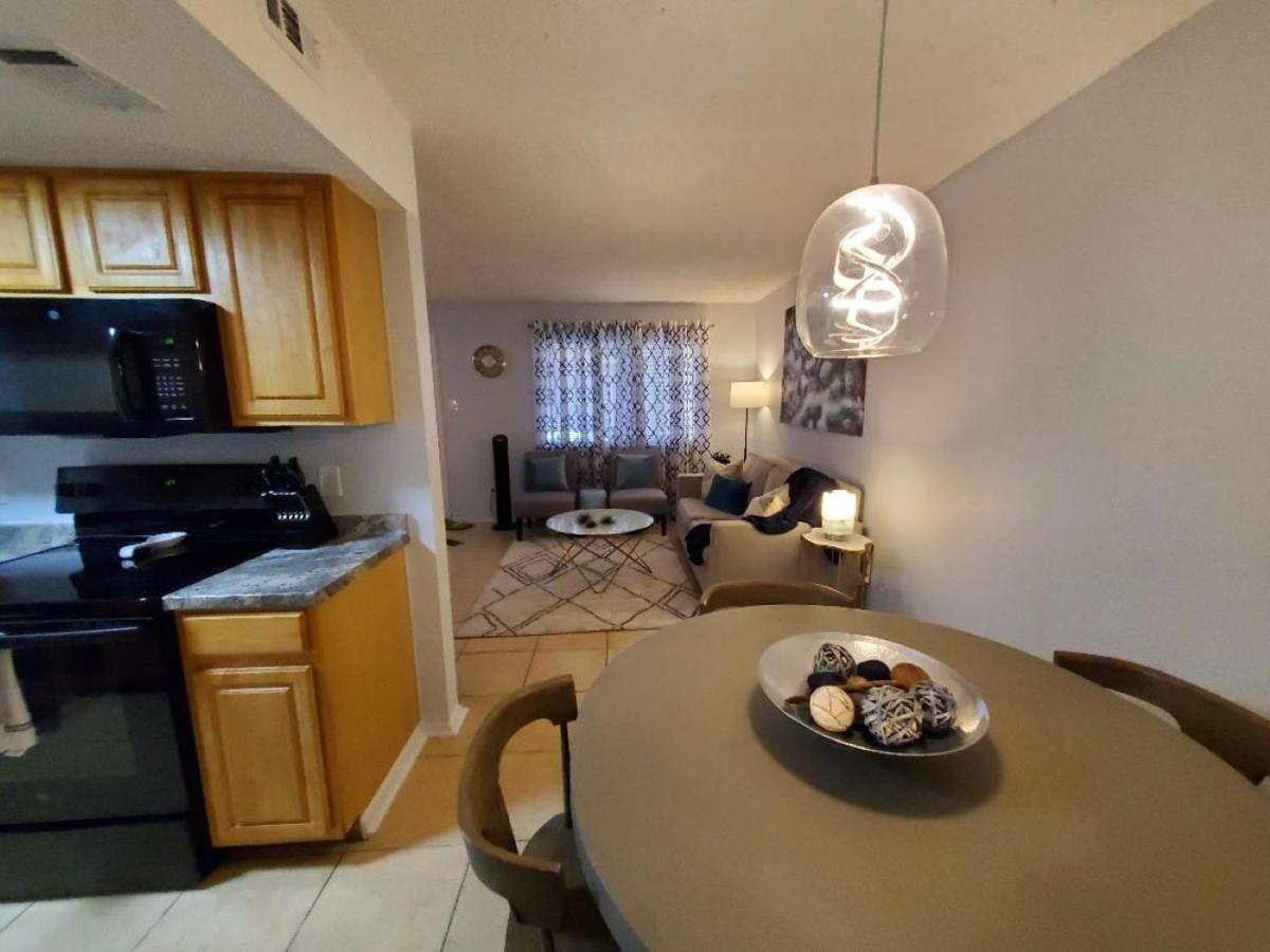 Near Downtown - 2br Austin