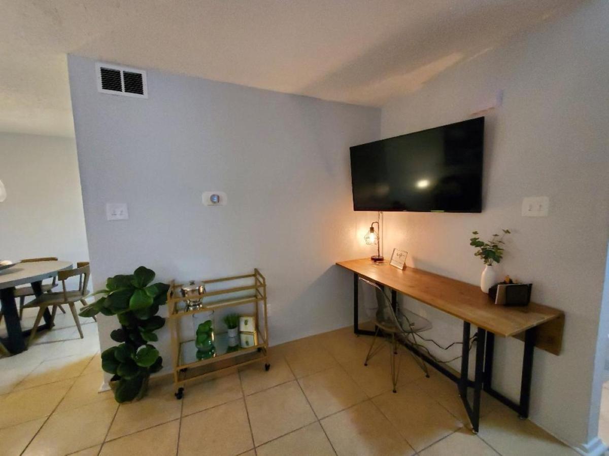 Near Downtown - 2br Apartment Austin