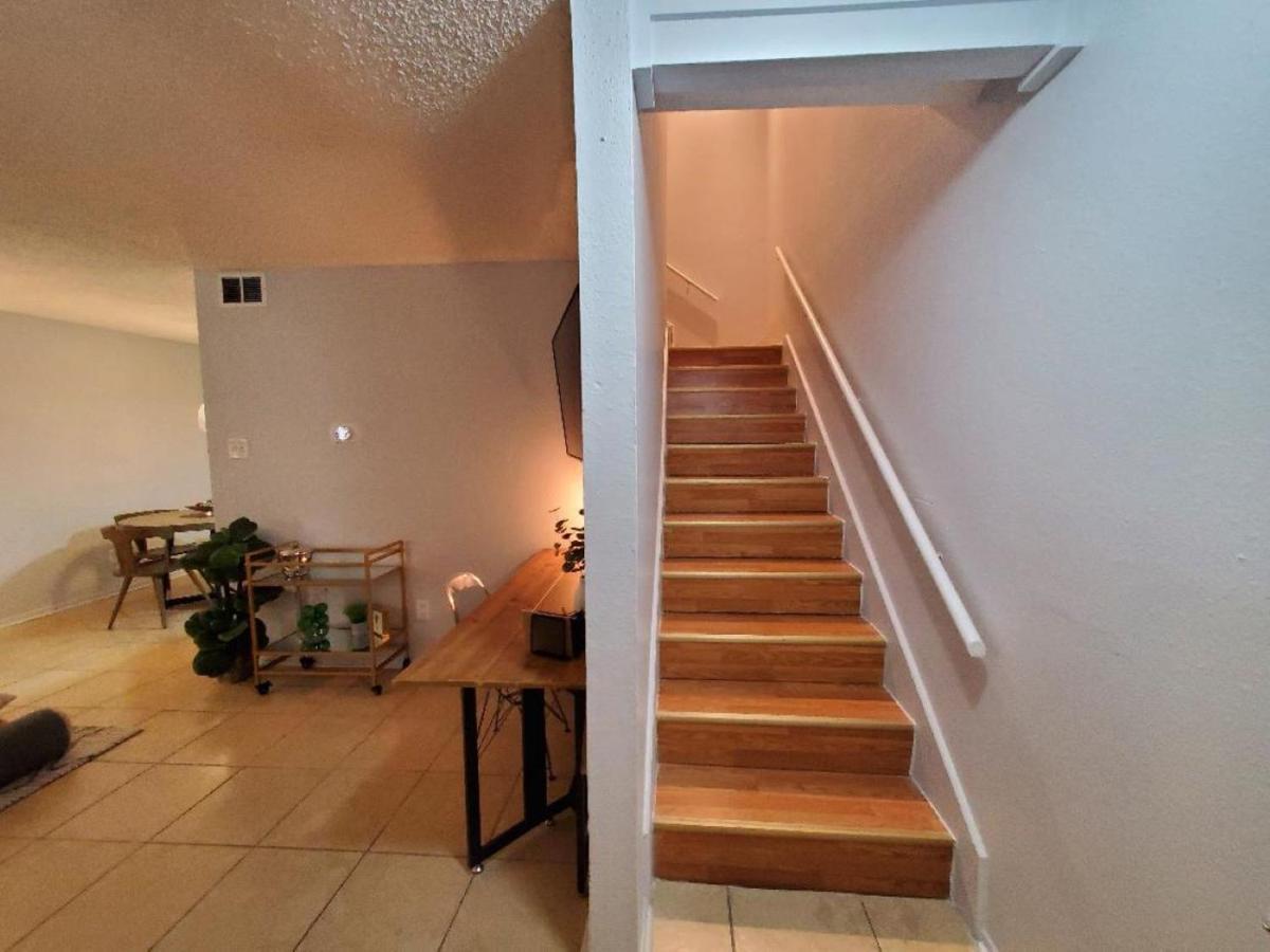 Apartment Near Downtown - 2br