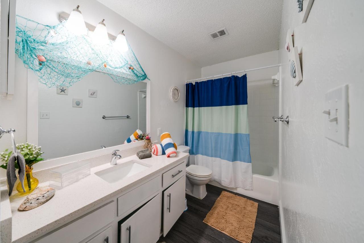 - Down By The Sea - 1 Bedroom Near Soco Apartment