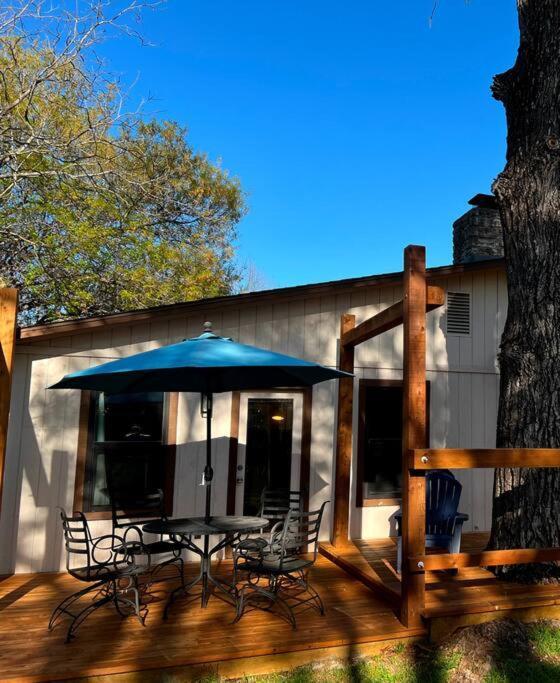 South Serendipity Hideout W/ Infrared Sauna Apartment Austin