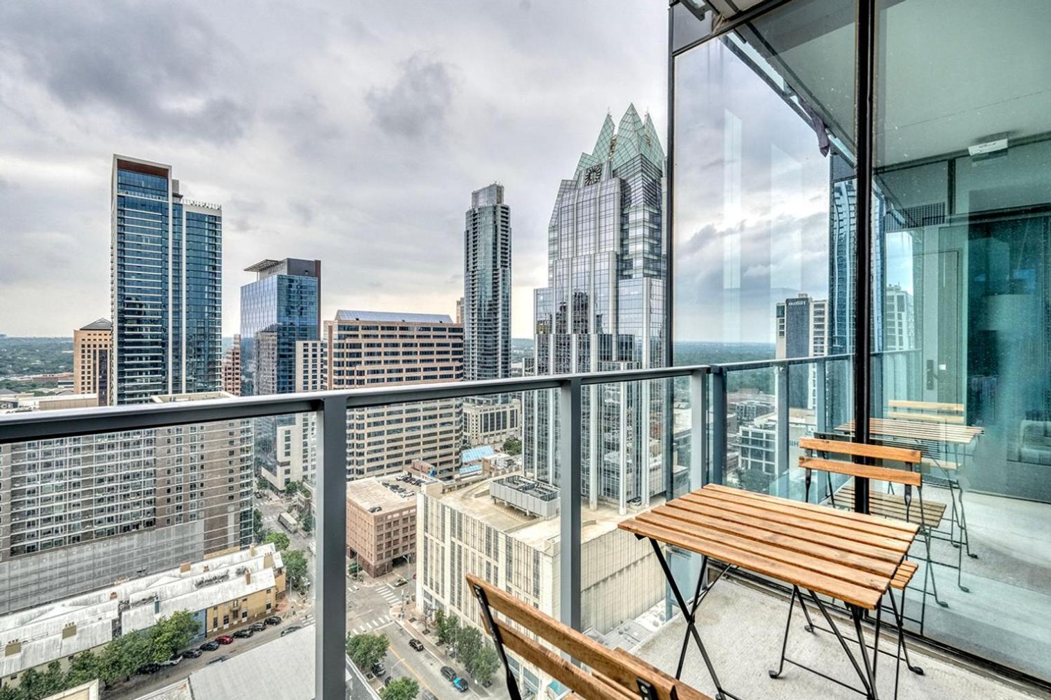 Apartment Blueground Downtown Pool Gym Wd Near Food Atx-256 Austin