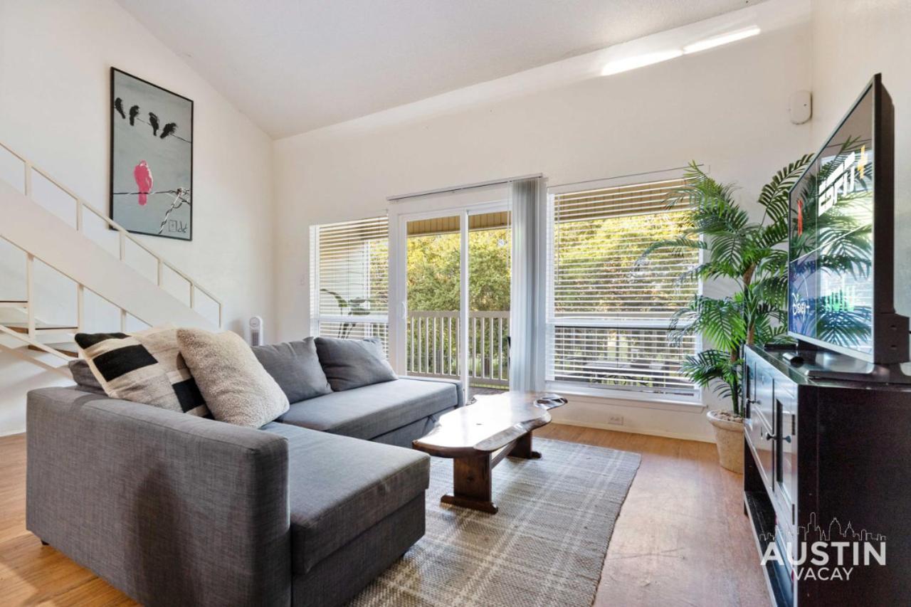 Waterfront Loft W Park View With Pool And Dock Access * Austin