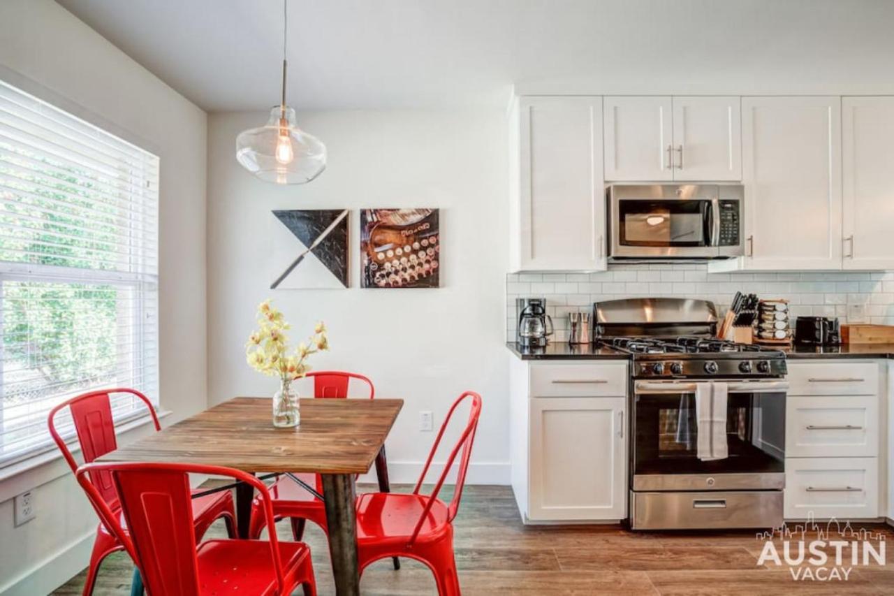Great Group 2 Apts 12 Guests And Free Prkg Apartment Austin