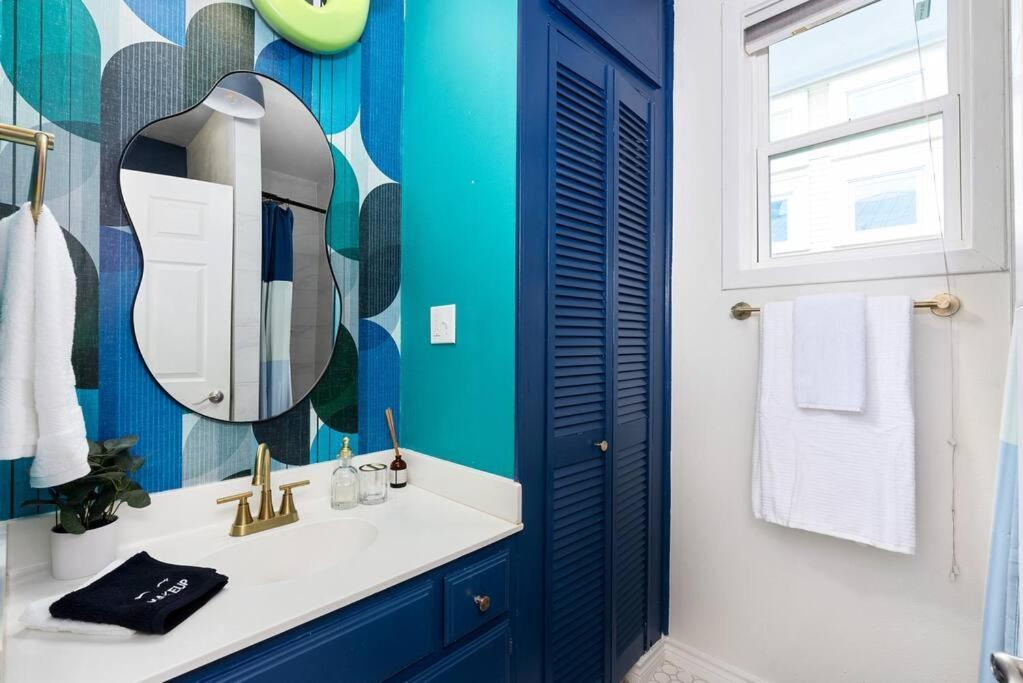 Content Casa Near Bars,pool,dt With Hot Tub And Patio Holiday home Austin