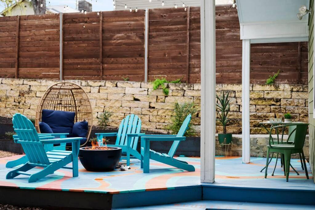 Content Casa Near Bars,pool,dt With Hot Tub And Patio Austin