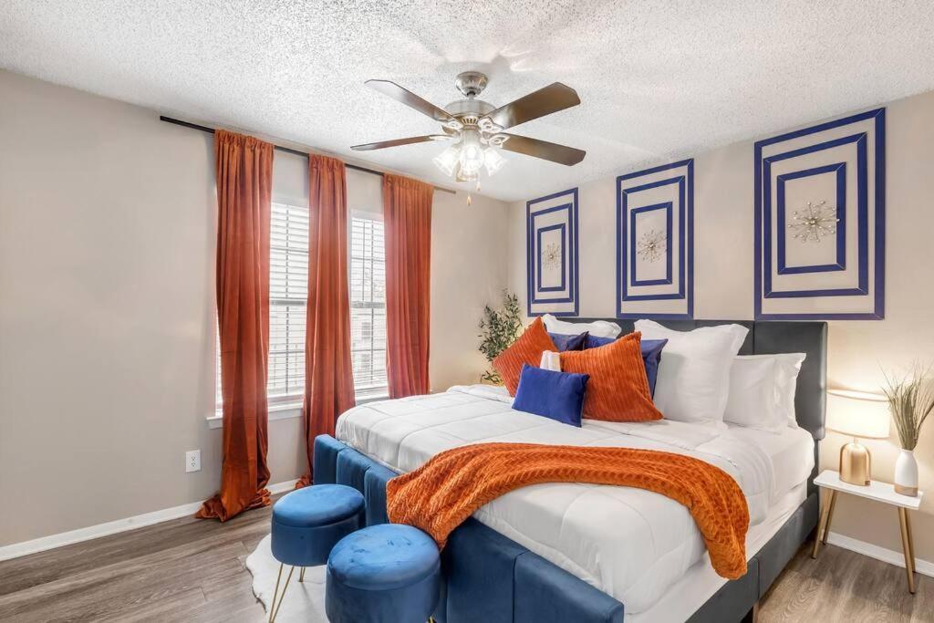 Self Check-in Free Parking Skyline View Apartment Austin