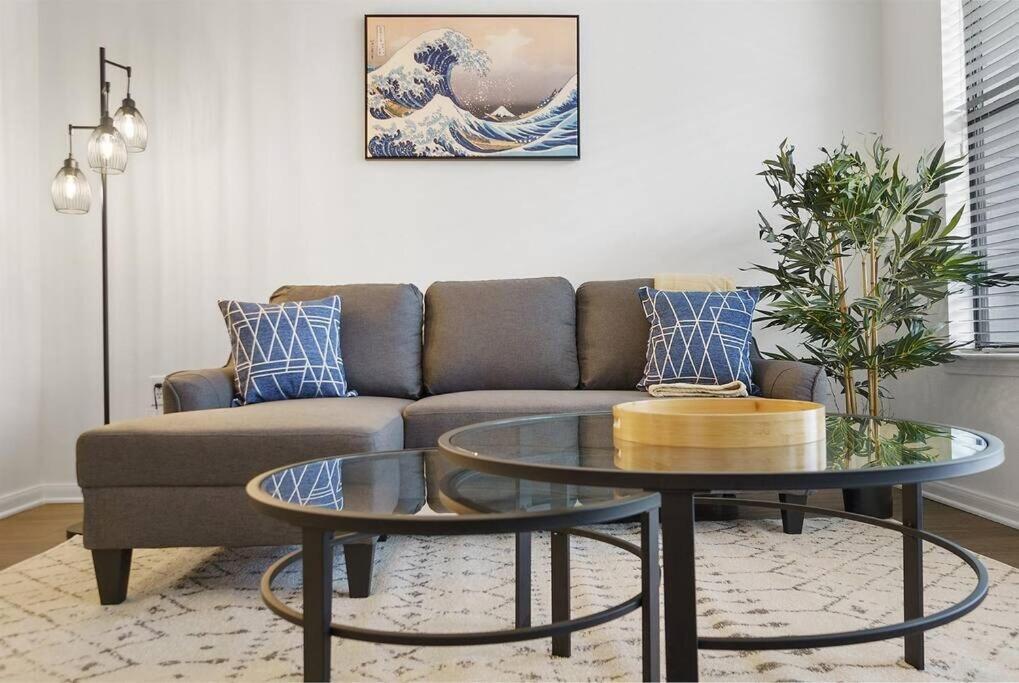 Lux 1b Near Downtown Apartment