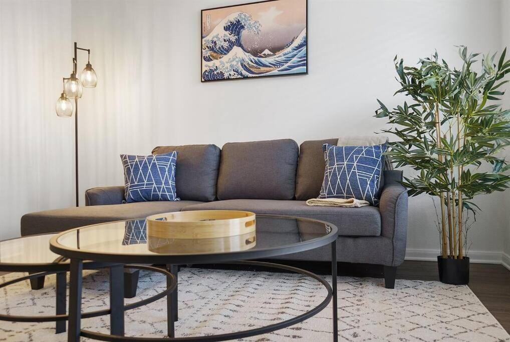 Lux 1b Near Downtown Apartment