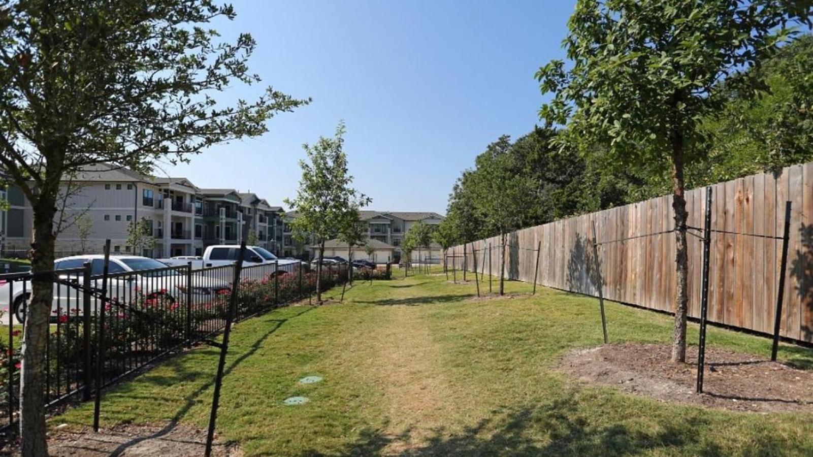 Landing At Bridge At Southpark Meadows - 3 Bedrooms In Slaughter Creek *