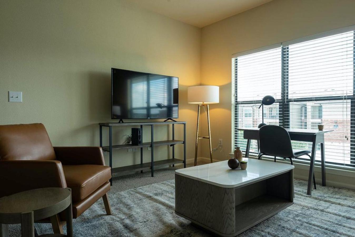 Landing At Bridge At Southpark Meadows - 3 Bedrooms In Slaughter Creek