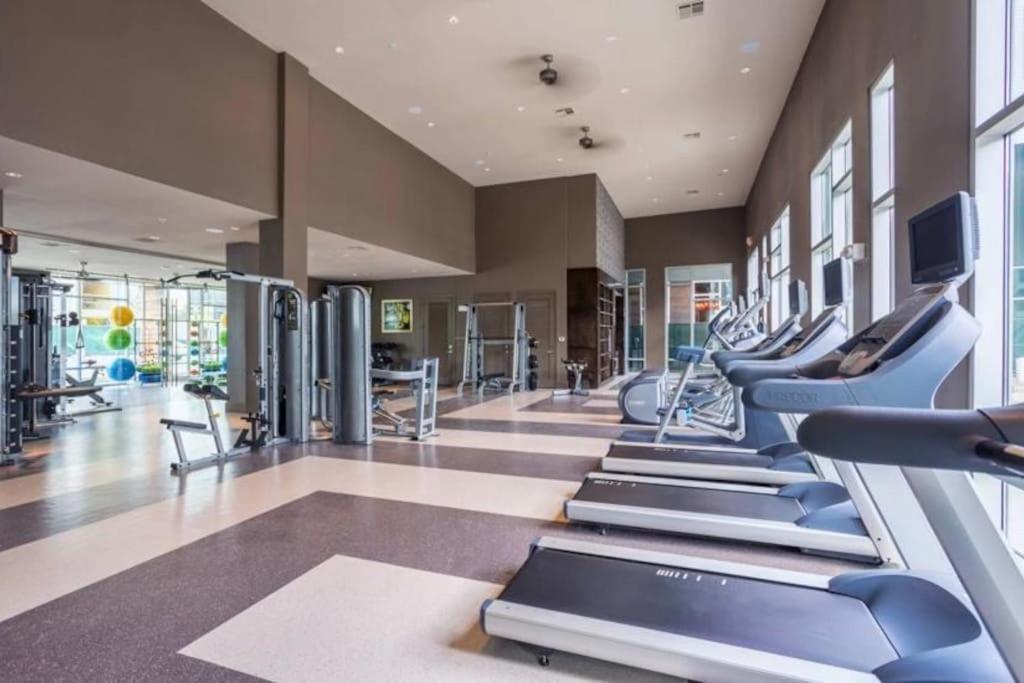 Apartment Modern 1br Retreat Pool Free Wi-fi Free Parking