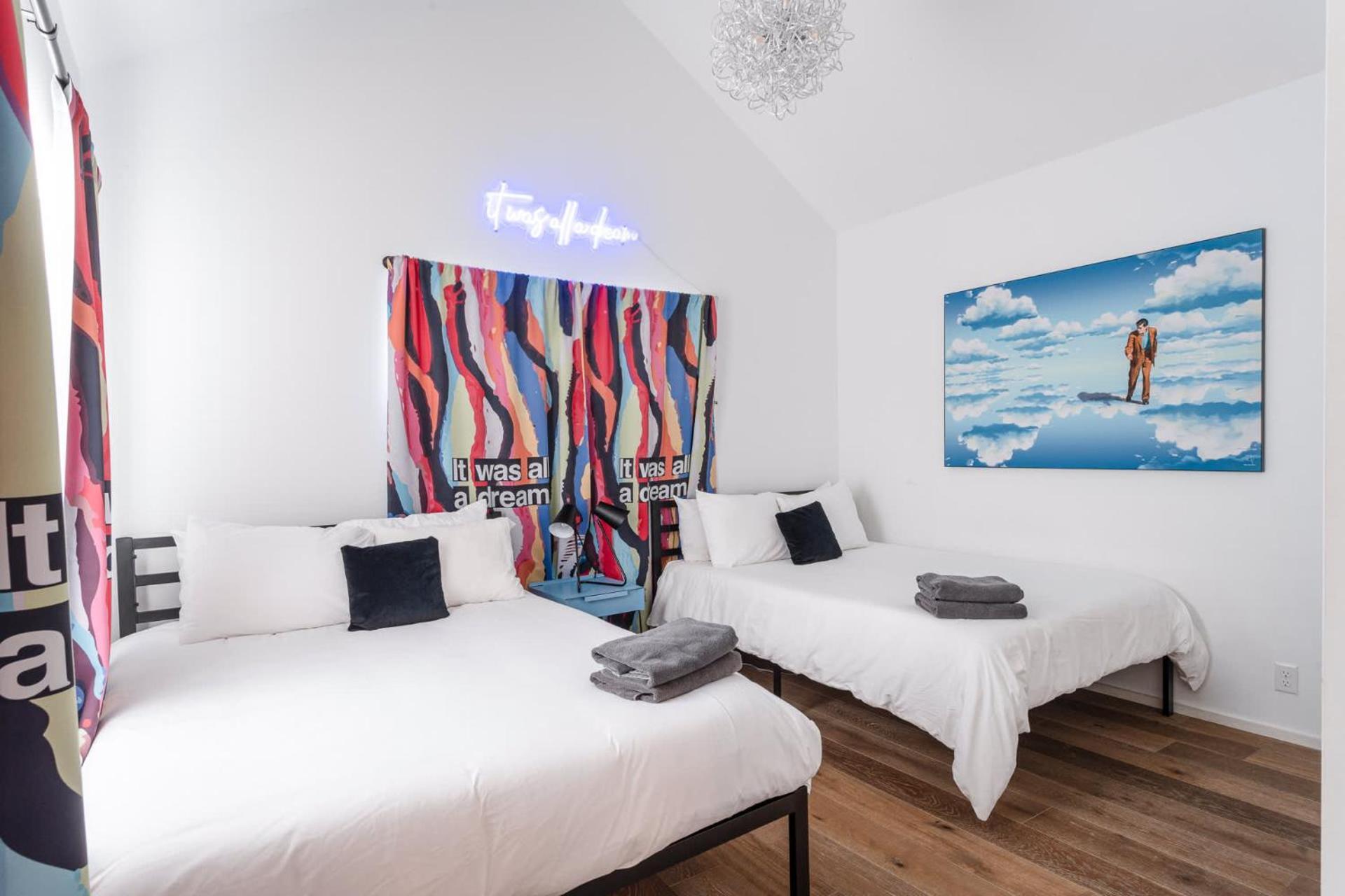Clubhouse - Rainey Street - 6 Min Walk *