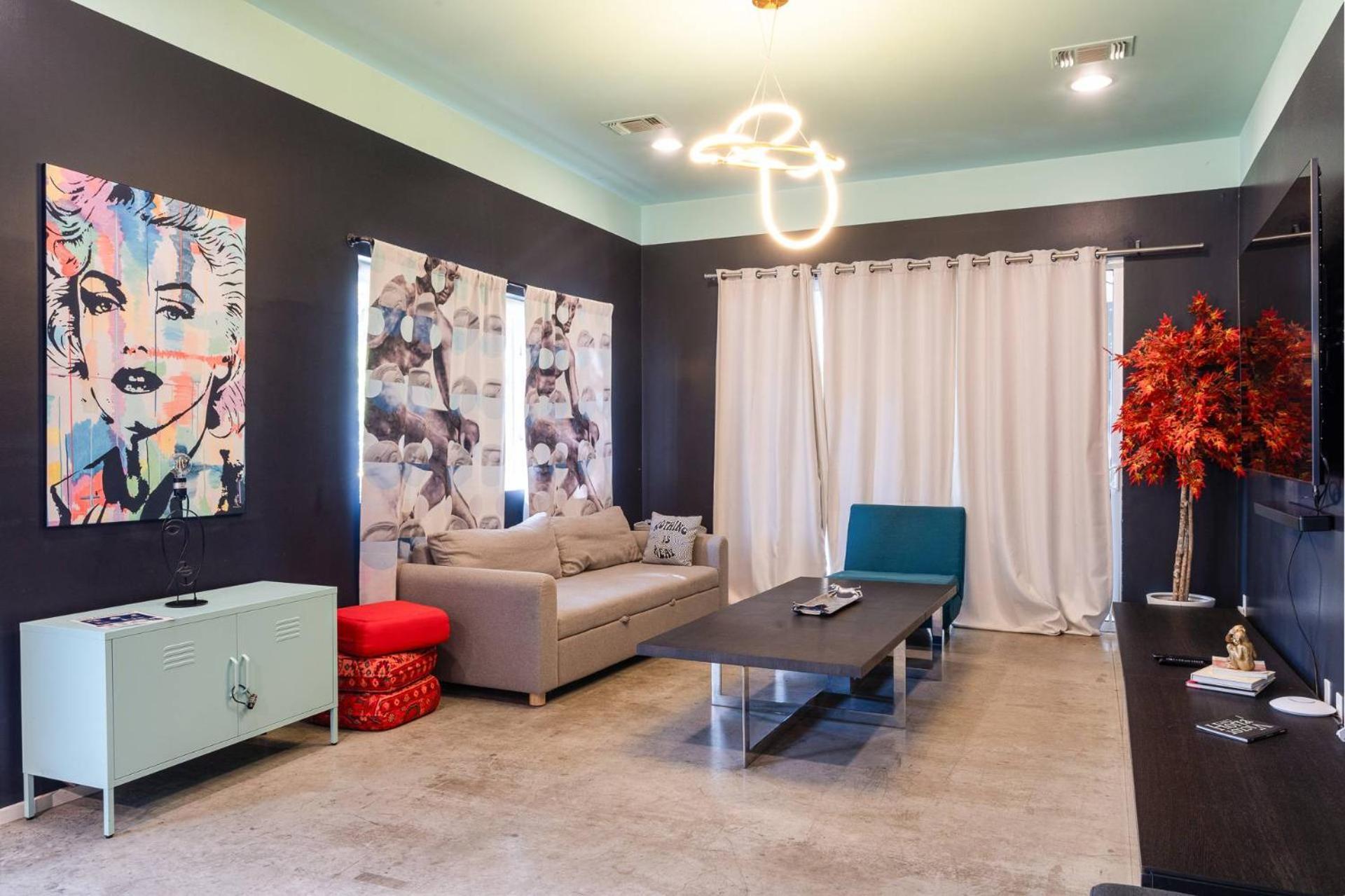 Clubhouse - Rainey Street - 6 Min Walk Holiday home Austin