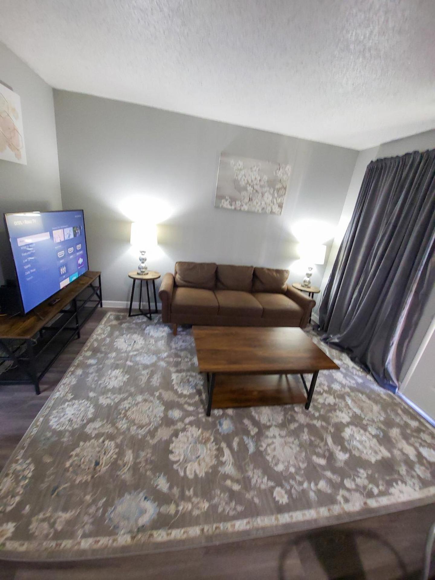 Beautiful 1br 5 Mins To Ut 6879 * Austin