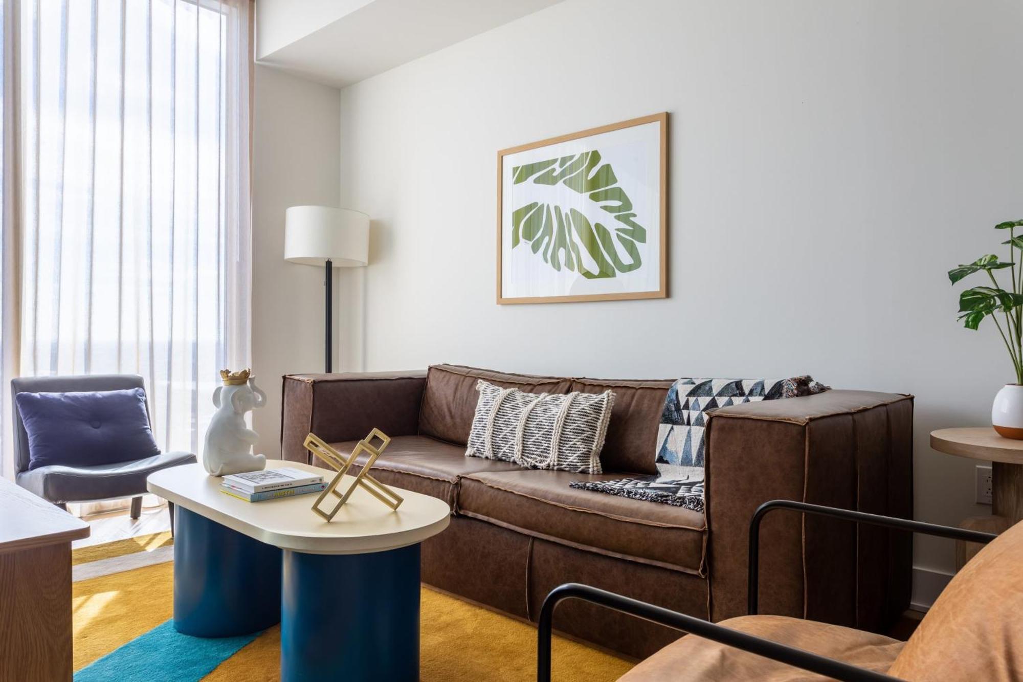 Sleeps 40 12 In New High Rise W Rooftop Pool Gym Yoga Holiday home