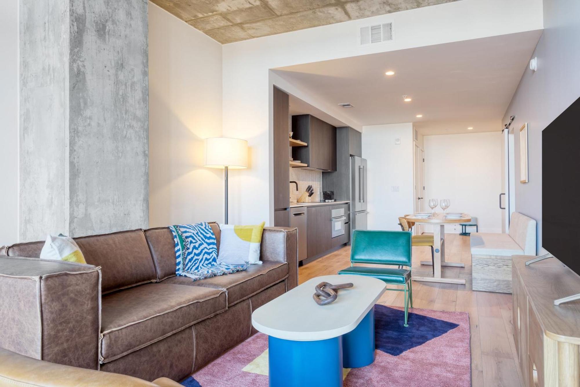 Holiday home Sleeps 40 12 In New High Rise W Rooftop Pool Gym Yoga
