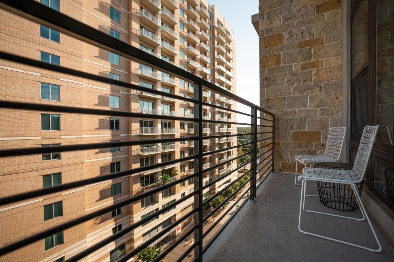 The Guild Downtown | Seaholm 4* Austin