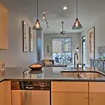 Urban Escape In Sola With Private Patio!