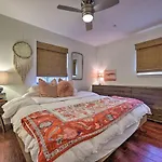 Renovated Home Private Yard, Near Austin Hotspots