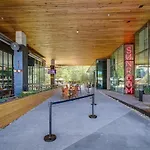 Frontdesk Pointe On Rio Apts West Campus Austin