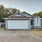 Gorgeous Austin Getaway With Fire Pit About 8 Mi To Dtwn