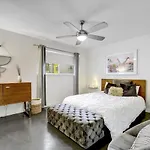 Quiet Mid Century Modern Retreat With Patio And Yard By Lodgewell