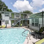 Walk To Zilker King Bed Pool Free Parking