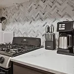 Indulge In Downtown Austin Apt Near Zilker Park