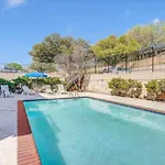 Cool Down On Riverside Free Parking And Shared Pool