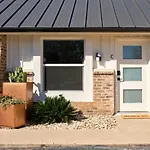 Midcentury Couples Designer Loft - Casa Tuya