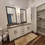Chateau At Lake Austin - 10 Min Walk To Center Dt