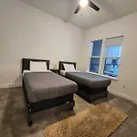 Chateau At Lake Austin - 10 Min Walk To Center Dt
