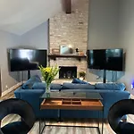 Rooms At The Blue House