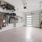 Luxurious Modernism With Private Hot Tub And Garage