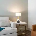 Landing Modern Apartment With Amazing Amenities