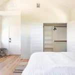 Designer New 10Min Dt Pet Friendly 7Min Park-Room A