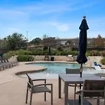 Modern Austin 2Br 2B Apt With Pool Parking & Wifi