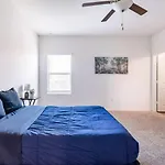 Contemporary Austin Home Near Downtown & Airport