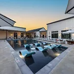 Spectra Parks 8206, Modern 2Br Apartment