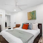 Modern 4Br House 10 Minutes To Downtown