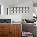 East Austin Flair With Hot Tub - Brass!