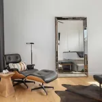 East Austin Flair With Hot Tub - Brass!